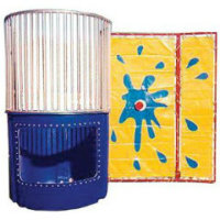 Towable Dunk Tank Towable Dunk Tank